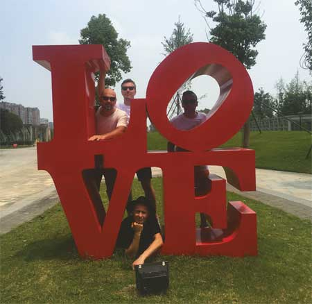 Иллюстрация к книге — BrainStorm: Ты не один. От песочницы до стадиона [i_139.jpg]