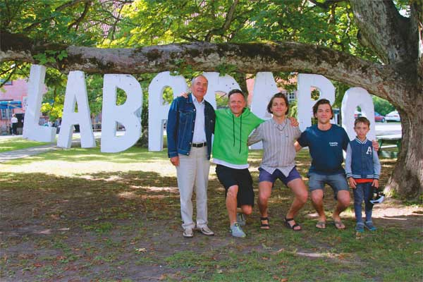 Иллюстрация к книге — BrainStorm: Ты не один. От песочницы до стадиона [i_150.jpg]