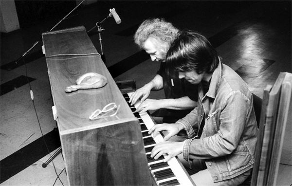 Иллюстрация к книге — Курехин. Шкипер о Капитане [i_009.jpg]