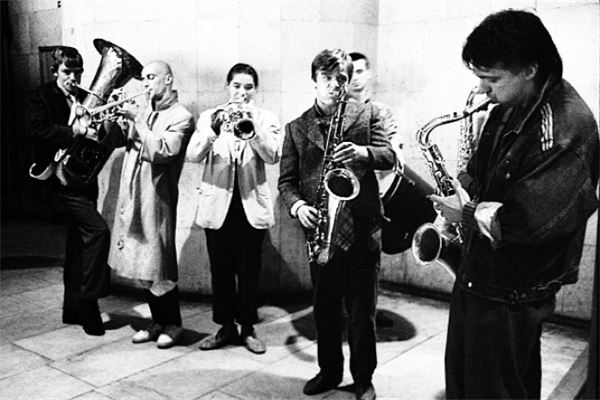 Иллюстрация к книге — Курехин. Шкипер о Капитане [i_033.jpg]