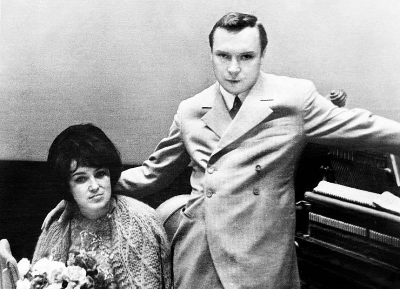 Иллюстрация к книге — Валерий Ободзинский. Цунами советской эстрады [i_038.jpg]