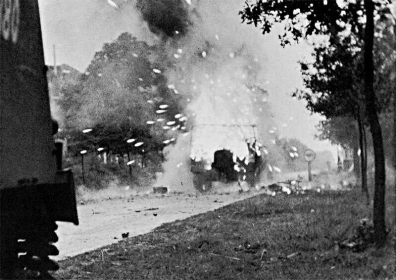 Иллюстрация к книге — Битва за Арнем. Крах операции «Маркет – Гарден», или Последняя победа Гитлера [i_038.jpg]