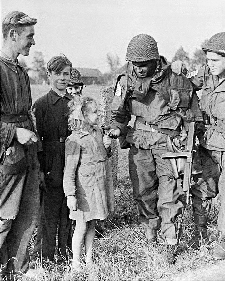 Иллюстрация к книге — Битва за Арнем. Крах операции «Маркет – Гарден», или Последняя победа Гитлера [i_043.jpg]