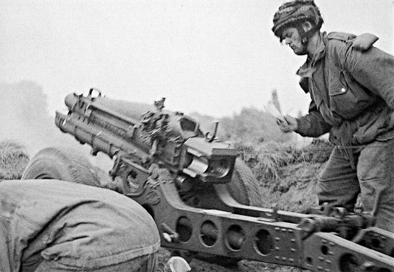 Иллюстрация к книге — Битва за Арнем. Крах операции «Маркет – Гарден», или Последняя победа Гитлера [i_050.jpg]