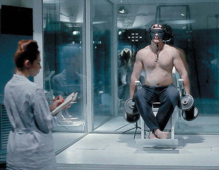 Иллюстрация к книге — Миражи советского. Очерки современного кино [i_007.jpg]