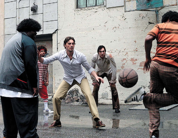 Иллюстрация к книге — Миражи советского. Очерки современного кино [i_039.jpg]