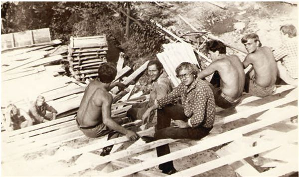 Иллюстрация к книге — Город Бонивур. Последняя великая стройка СССР [i_109.jpg]