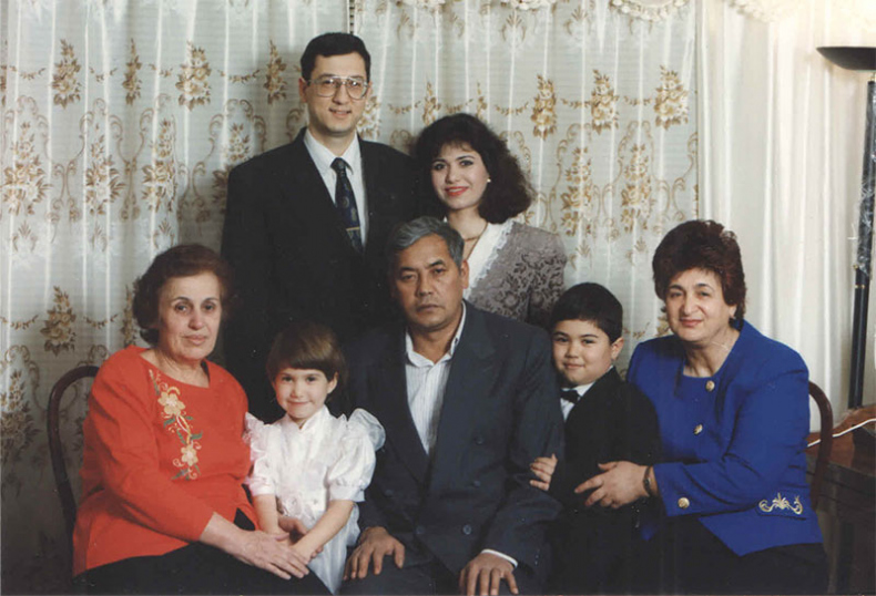 Иллюстрация к книге — Долгая дорога [i_003.jpg]