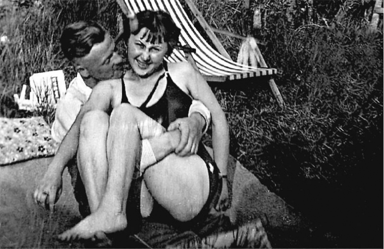 Иллюстрация к книге — Мобилизованная нация. Германия 1939–1945 [i_008.jpg]