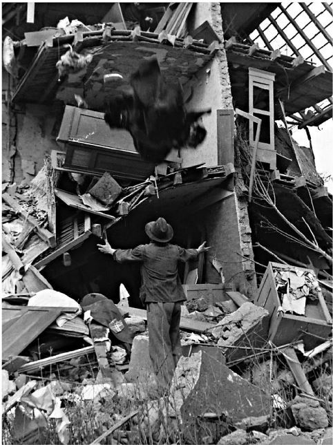 Иллюстрация к книге — Мобилизованная нация. Германия 1939–1945 [i_043.jpg]