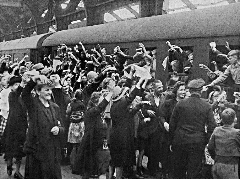 Иллюстрация к книге — Мобилизованная нация. Германия 1939–1945 [i_046.jpg]