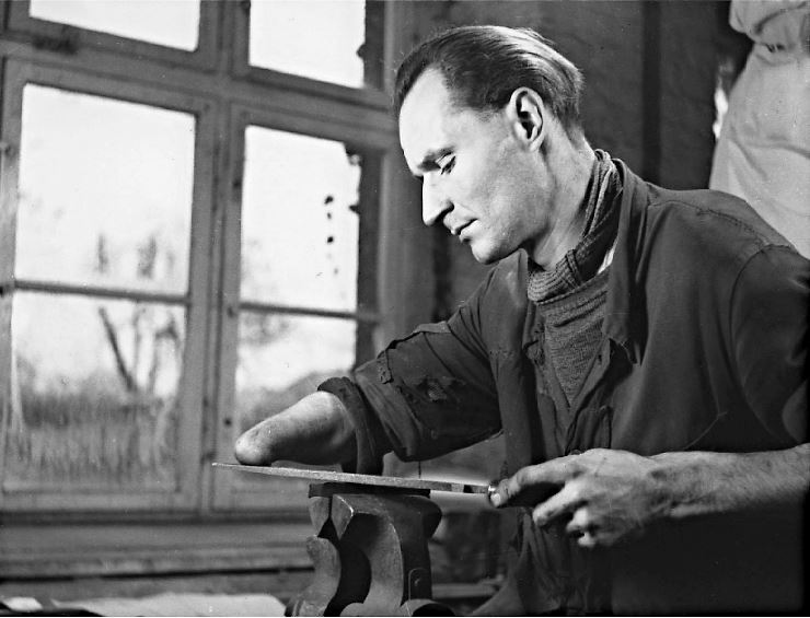 Иллюстрация к книге — Мобилизованная нация. Германия 1939–1945 [i_059.jpg]