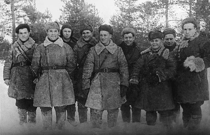 Иллюстрация к книге — Сотниковцы. История партизанского отряда [i_016.jpg]