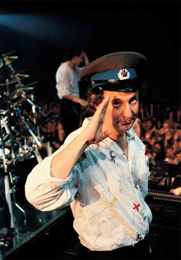 Иллюстрация к книге — Наизнанку. Личная история Pink Floyd [i_228.jpg]