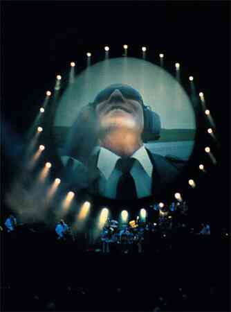 Иллюстрация к книге — Наизнанку. Личная история Pink Floyd [i_240.jpg]