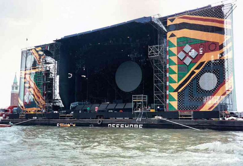 Иллюстрация к книге — Наизнанку. Личная история Pink Floyd [i_248.jpg]