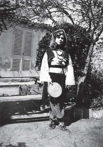 Иллюстрация к книге — Остров на всю жизнь. Воспоминания детства. Олерон во время нацистской оккупации [i_017.jpg]