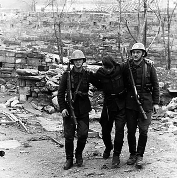 Иллюстрация к книге — Крым под оккупацией [i_006.jpg]