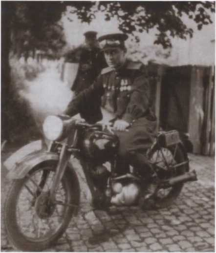 Иллюстрация к книге — Герои «СМЕРШ» [i_042.jpg]