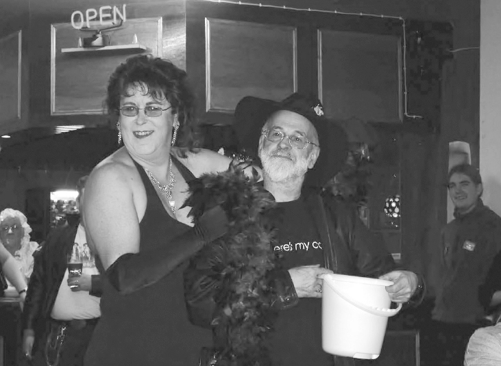 Иллюстрация к книге — Магия Терри Пратчетта. Биография творца Плоского мира [i_016.jpg]