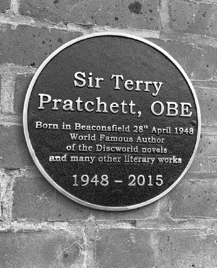 Иллюстрация к книге — Магия Терри Пратчетта. Биография творца Плоского мира [i_032.jpg]