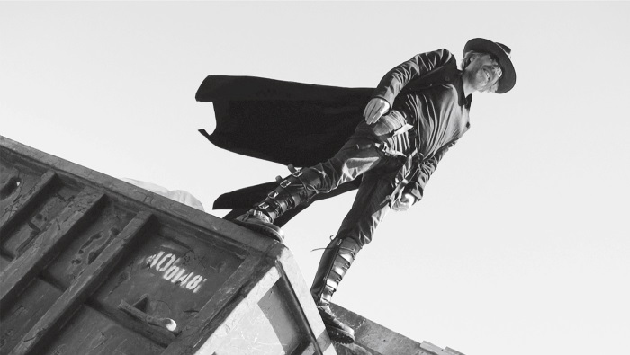 Иллюстрация к книге — Каждый инструмент – молоток. Правила жизни и творчества бессменного ведущего «Разрушителей легенд» [i_002.jpg]