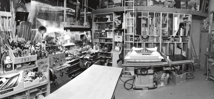 Иллюстрация к книге — Каждый инструмент – молоток. Правила жизни и творчества бессменного ведущего «Разрушителей легенд» [i_065.jpg]