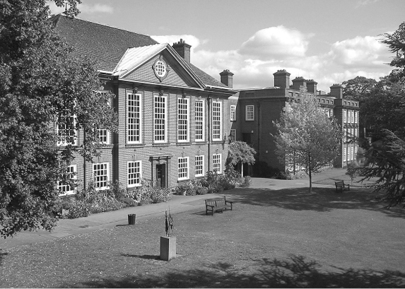 Иллюстрация к книге — Тэтчер. Великие личности в истории [i_002.jpg]