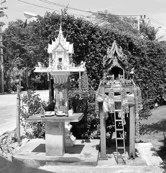 Иллюстрация к книге — Записки странствующего писателя о подводных погружениях и древних цивилизациях [i_057.jpg]