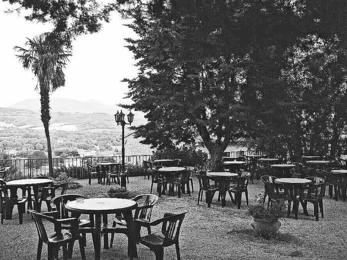 Иллюстрация к книге — Умбрия – зеленое сердце Италии. Тайна старого аббатства и печенье святого Франциска [i_023.jpg]