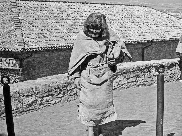 Иллюстрация к книге — Умбрия – зеленое сердце Италии. Тайна старого аббатства и печенье святого Франциска [i_053.jpg]