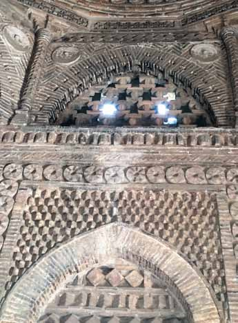 Иллюстрация к книге — Хорасан. Территория искусства [i_164.jpg]