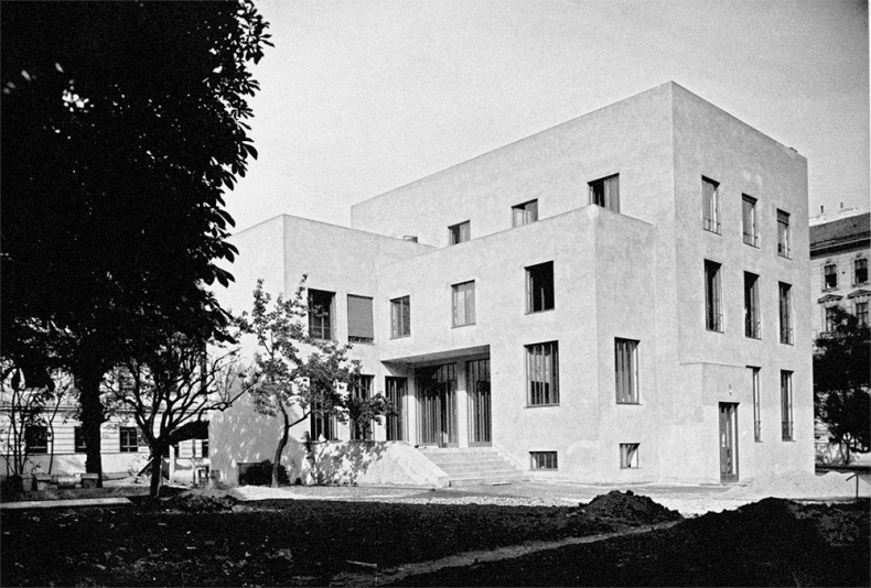 Иллюстрация к книге — Время магов. Великое десятилетие философии. 1919-1929 [i_023.jpg]