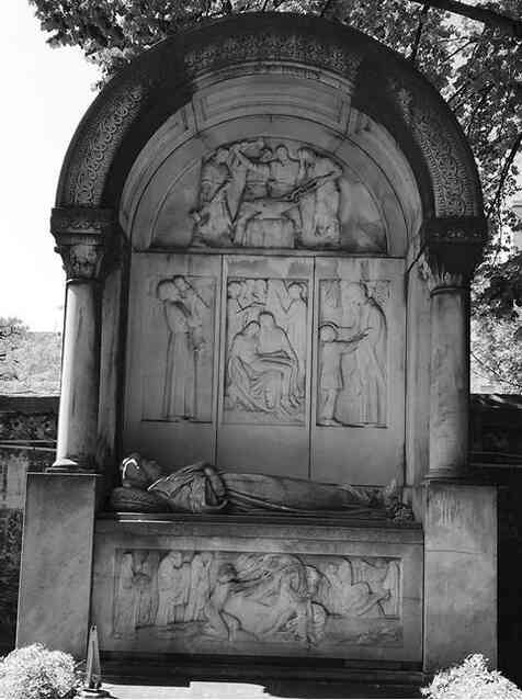 Иллюстрация к книге — Музеи смерти. Парижские и московские кладбища [i_026.jpg]