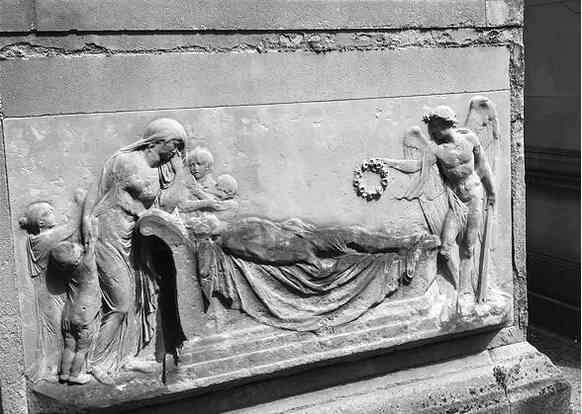 Иллюстрация к книге — Музеи смерти. Парижские и московские кладбища [i_067.jpg]