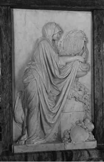 Иллюстрация к книге — Музеи смерти. Парижские и московские кладбища [i_099.jpg]