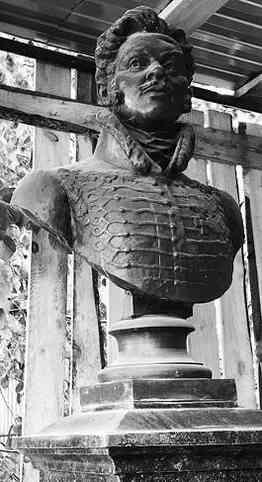 Иллюстрация к книге — Музеи смерти. Парижские и московские кладбища [i_130.jpg]