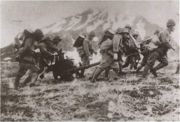 Иллюстрация к книге — Чан Кайши [i_035.jpg]