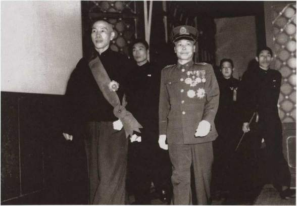 Иллюстрация к книге — Чан Кайши [i_053.jpg]