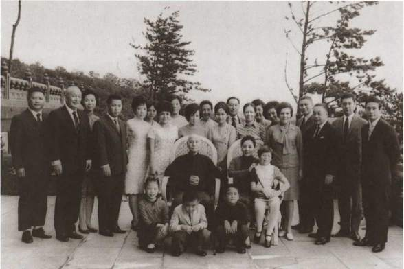 Иллюстрация к книге — Чан Кайши [i_063.jpg]