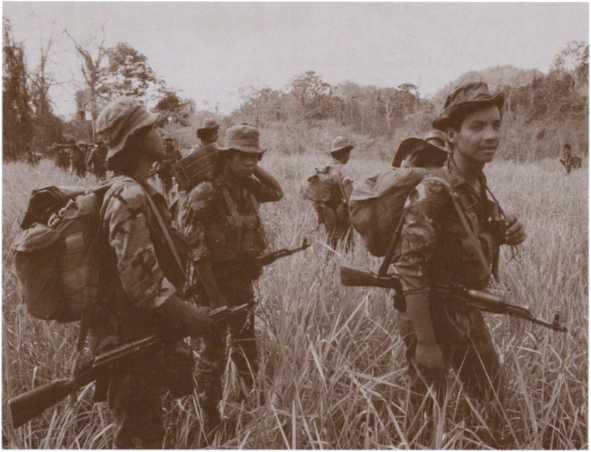 Иллюстрация к книге — Рейган [i_056.jpg]