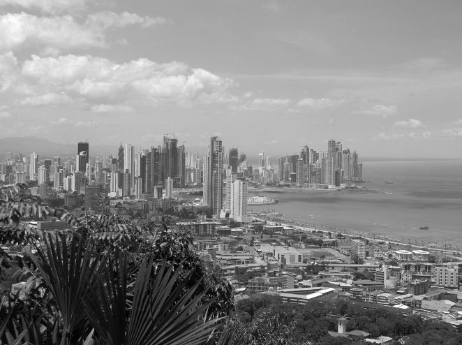 Иллюстрация к книге — Мой генерал Торрихос [i_003.jpg]