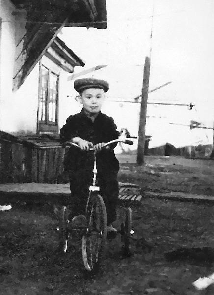 Иллюстрация к книге — Мир тесен. Короткие истории из длинной жизни [i_032.jpg]