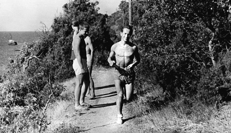 Иллюстрация к книге — Шпион и предатель. Самая громкая шпионская история времен холодной войны [i_009.jpg]