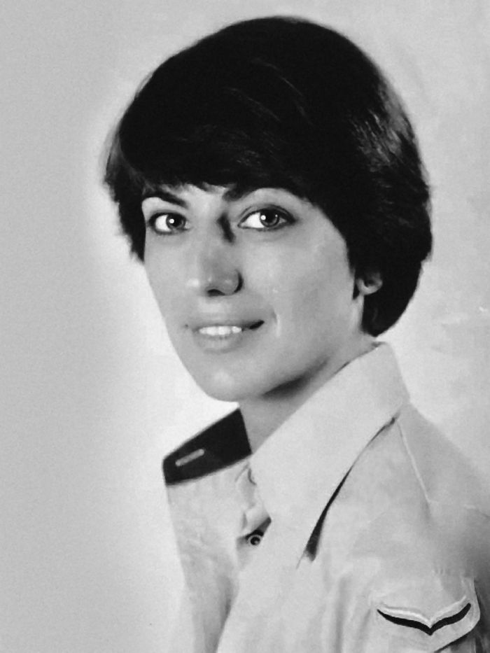 Иллюстрация к книге — Шпион и предатель. Самая громкая шпионская история времен холодной войны [i_034.jpg]