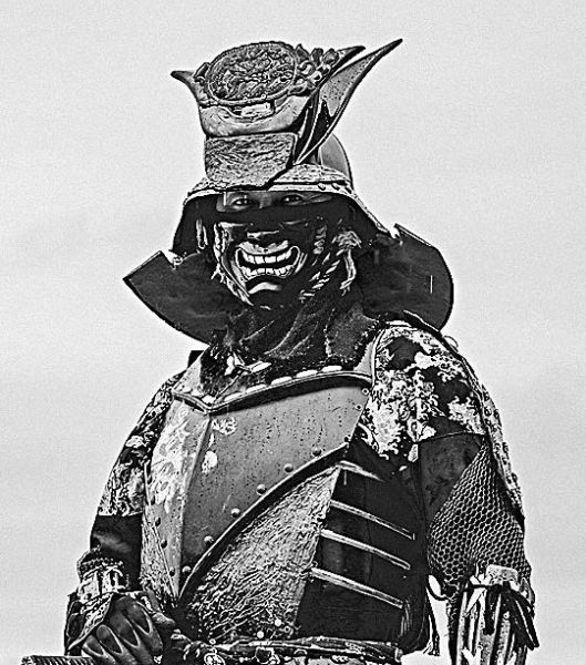 Иллюстрация к книге — История маски. От египетских фараонов до венецианского карнавала [i_013.jpg]