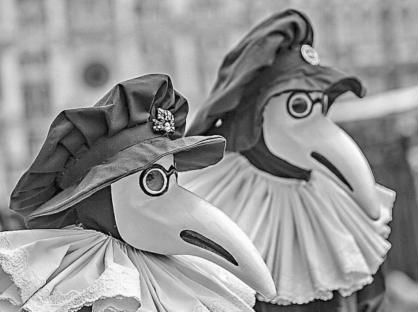 Иллюстрация к книге — История маски. От египетских фараонов до венецианского карнавала [i_016.jpg]