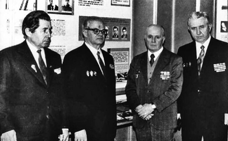 Иллюстрация к книге — Внешняя разведка СССР – России. 1946–2020 годы. История, структура и кадры [i_021.jpg]