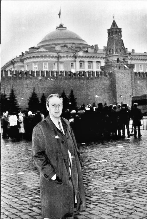 Иллюстрация к книге — Внешняя разведка СССР – России. 1946–2020 годы. История, структура и кадры [i_042.jpg]