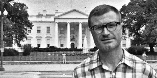 Иллюстрация к книге — Внешняя разведка СССР – России. 1946–2020 годы. История, структура и кадры [i_073.jpg]